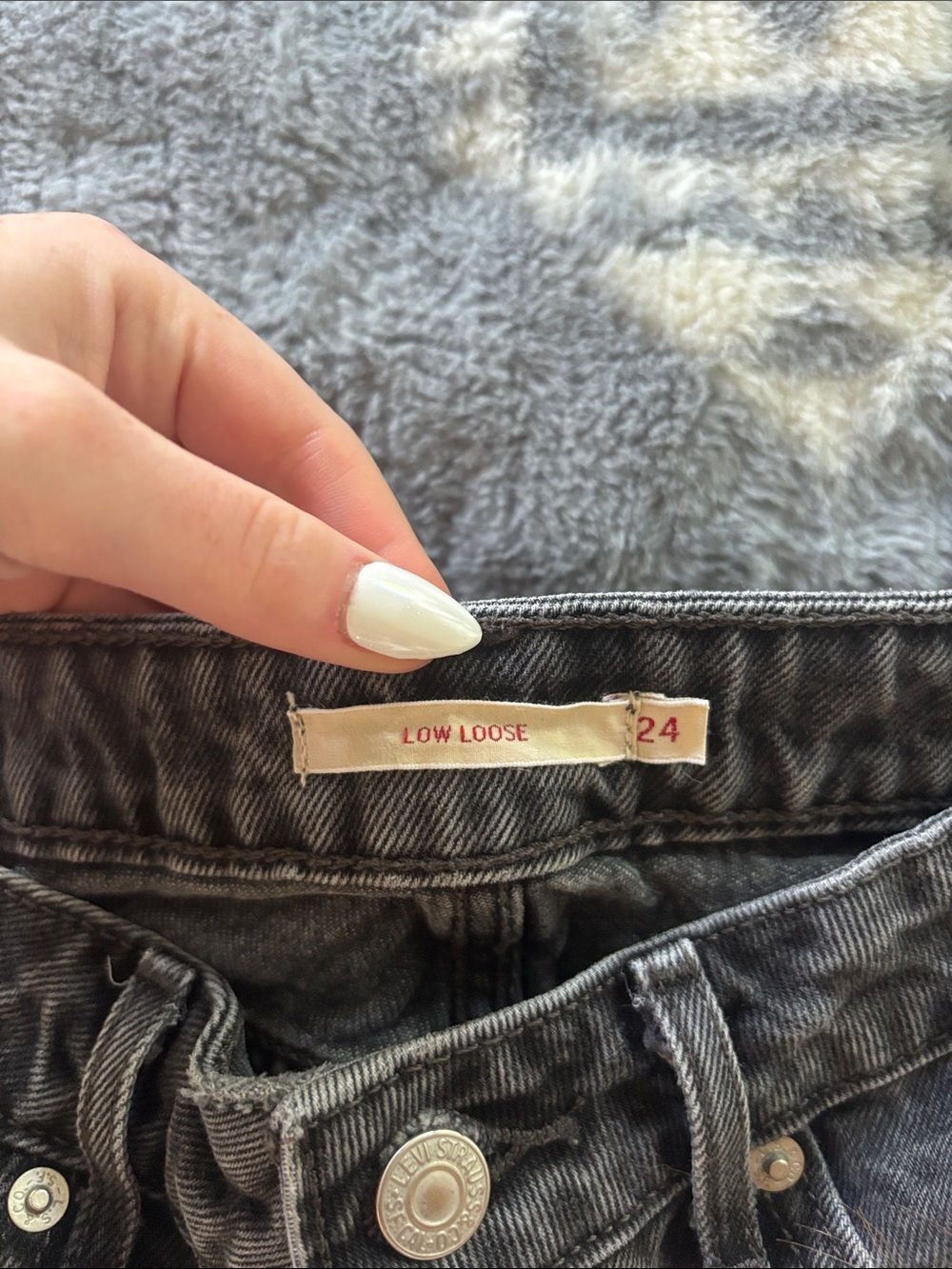 Levi’s Low Loose Jeans - Picture 3 of 6